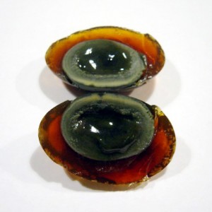 Century_egg_sliced_open