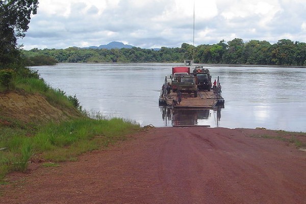 Pontoon Crossing at Mango Landing Essequibo River.